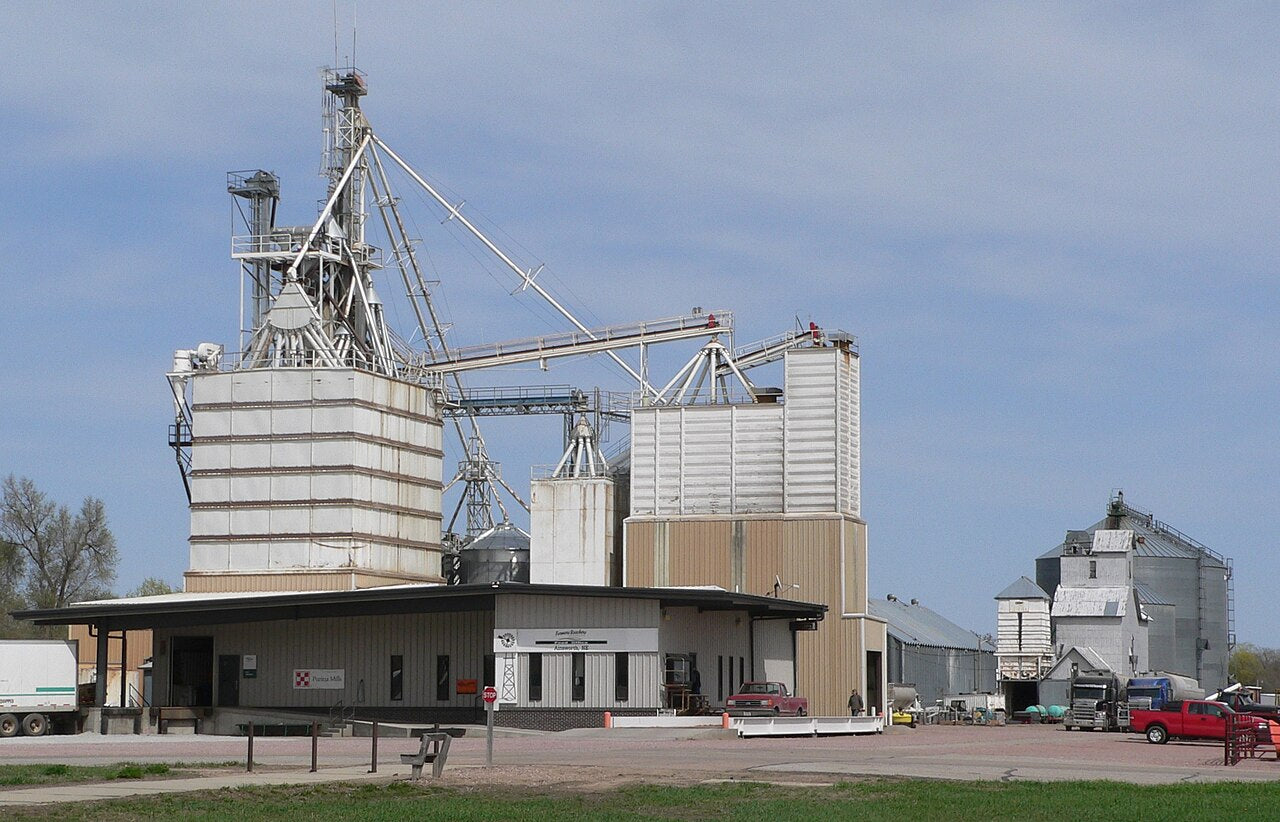 Haus and Hues in Ainsworth, Nebraska