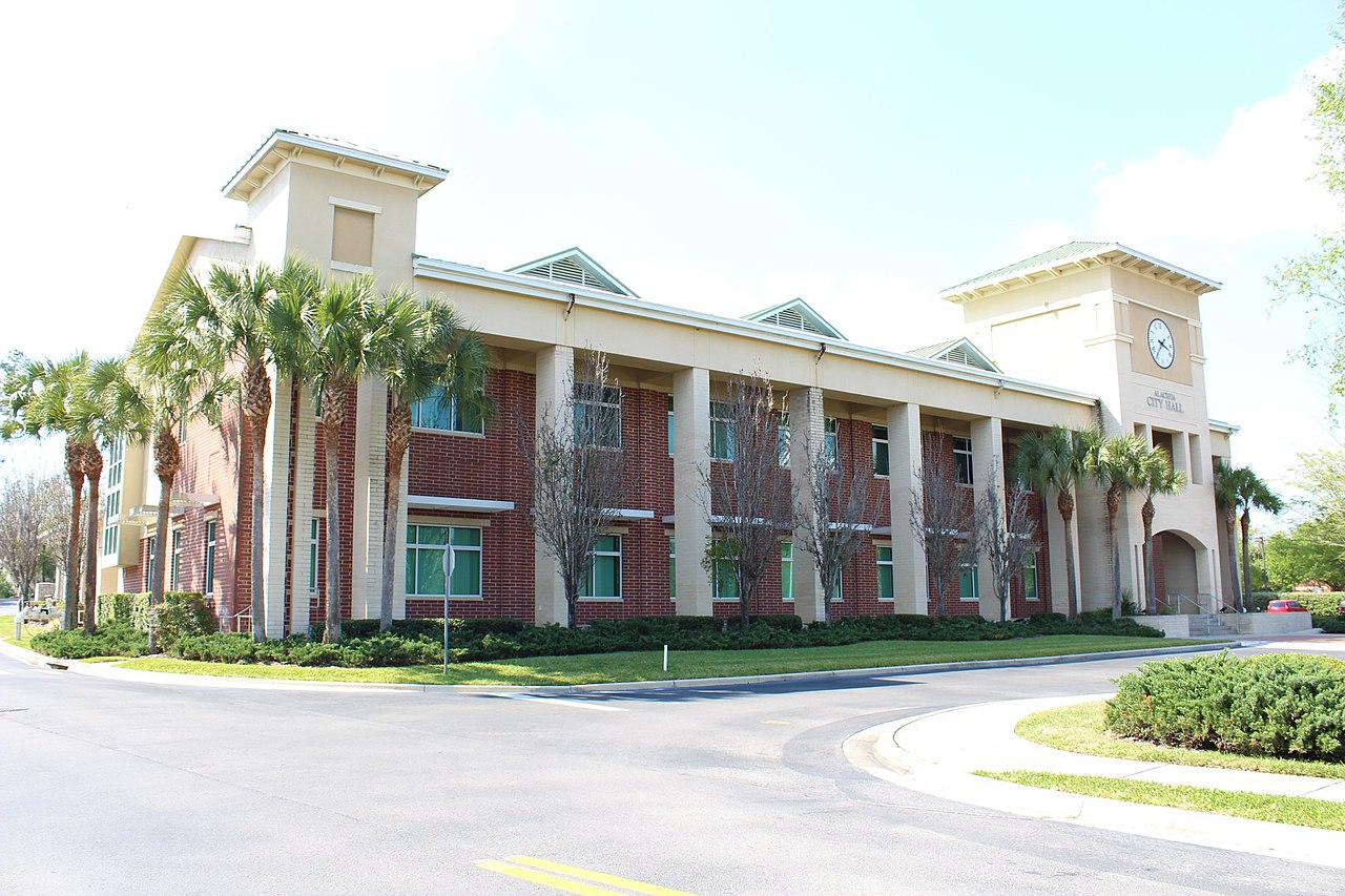 Haus and Hues in Alachua, Florida