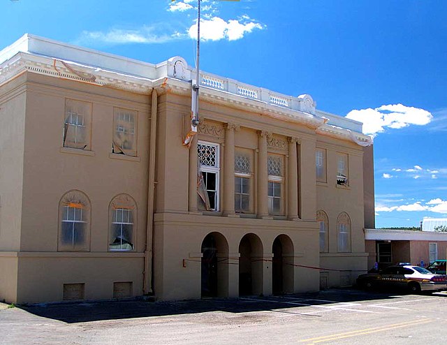 Haus and Hues in Tierra Amarilla, New Mexico