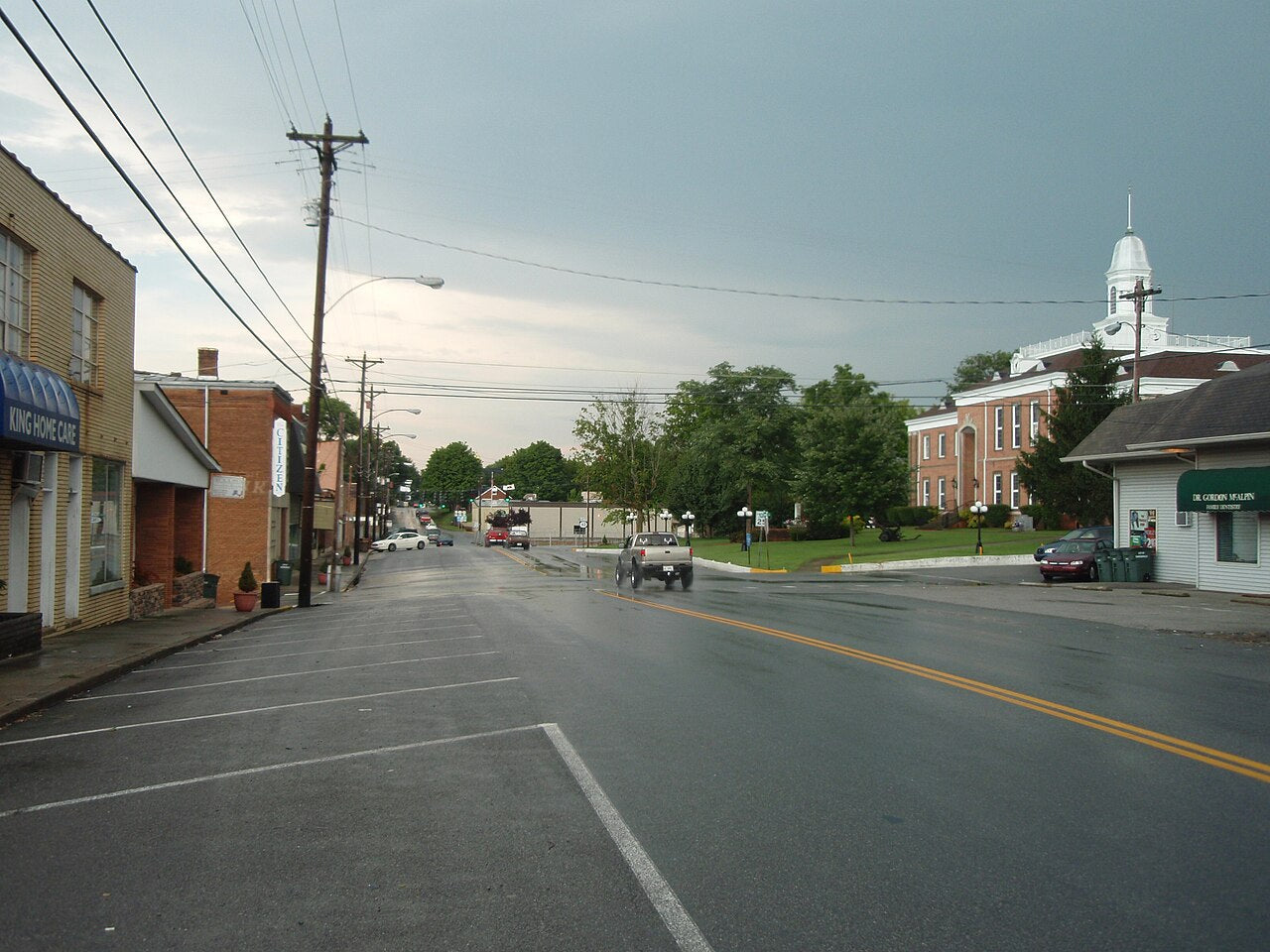 Haus and Hues in Tompkinsville, Kentucky