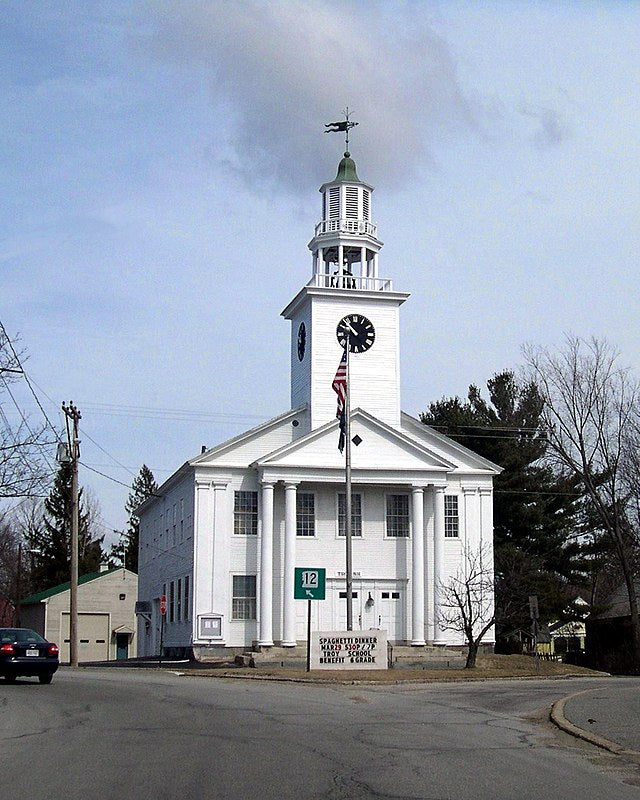 Haus and Hues in Troy, New Hampshire