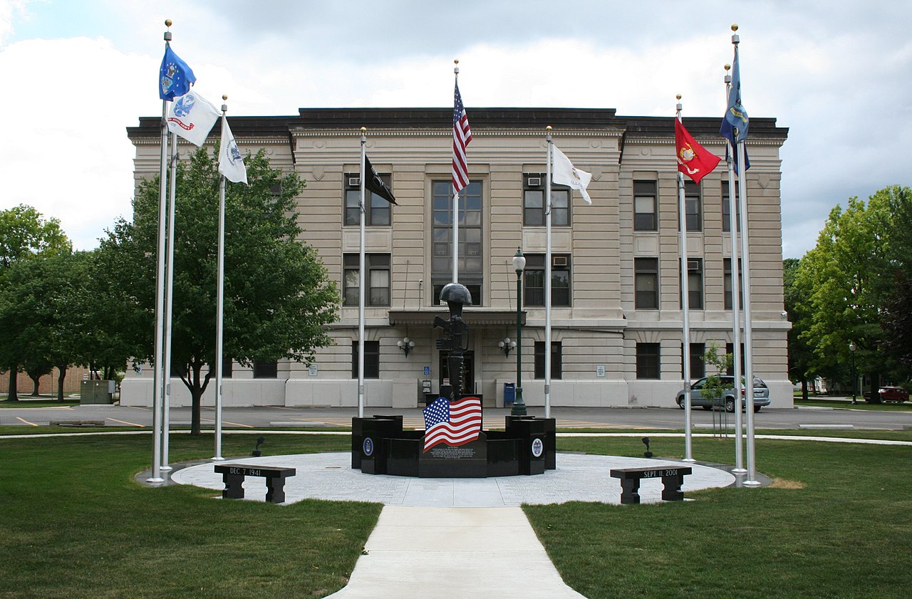 Haus and Hues in Tuscola, Illinois