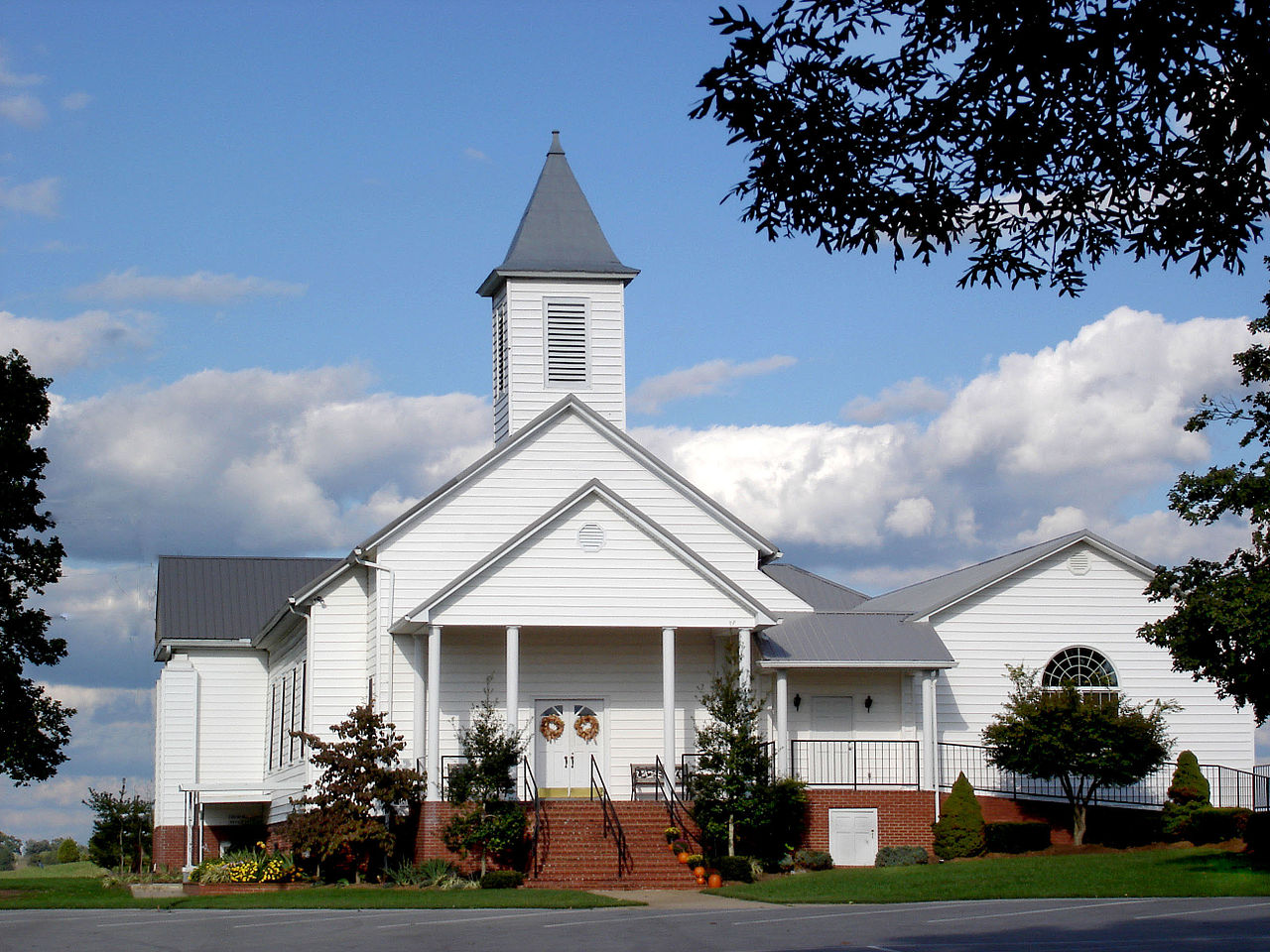 Haus and Hues in Tusculum, Tennessee