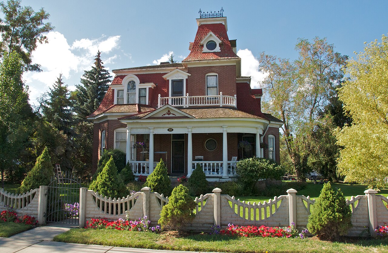 Haus and Hues in Union, Oregon