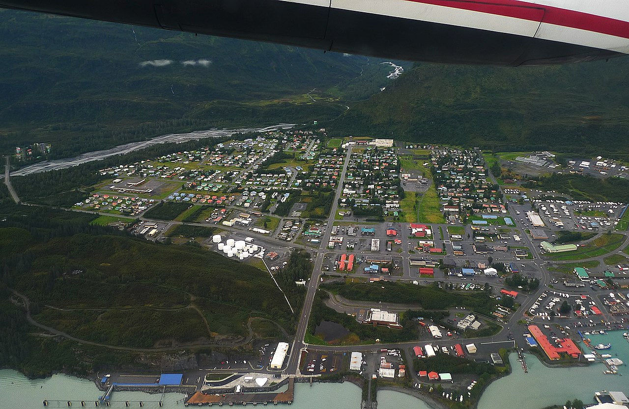 Haus and Hues in Valdez, Alaska