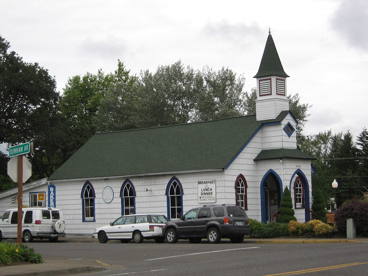 Haus and Hues in Veneta, Oregon