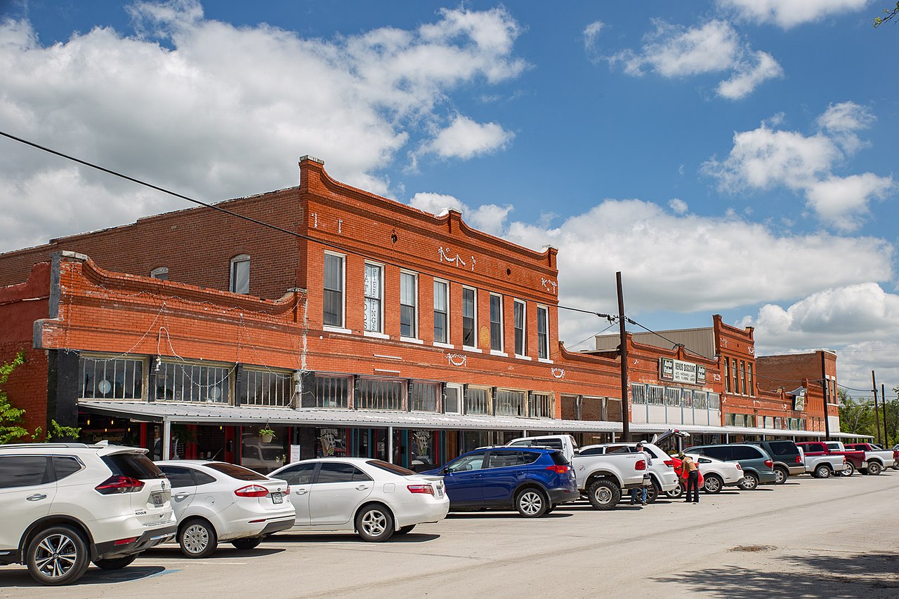 Haus and Hues in Venus, Texas