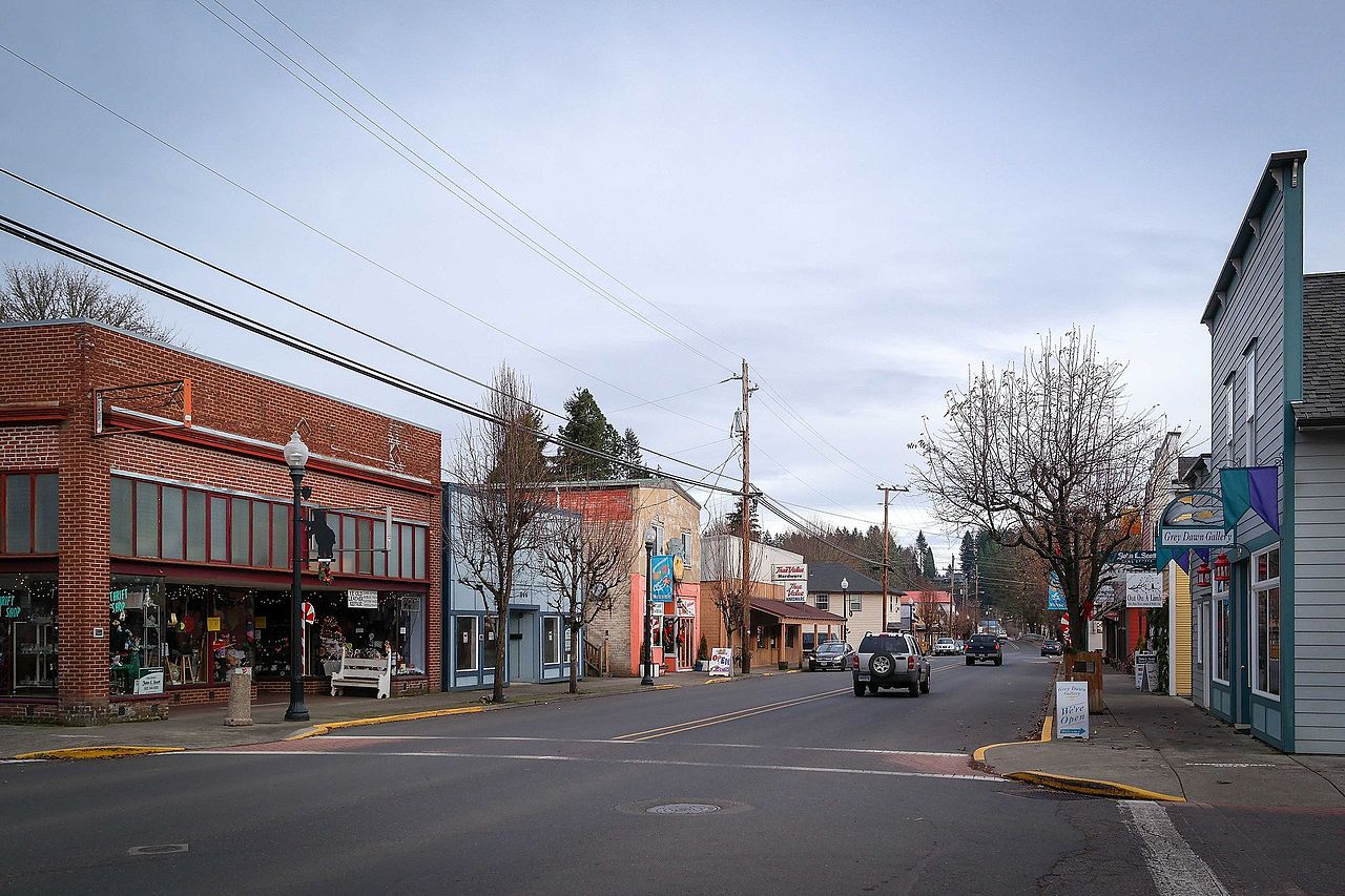 Haus and Hues in Vernonia, Oregon