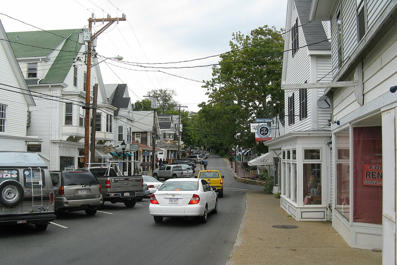 Haus and Hues in Vineyard Haven, Massachusetts