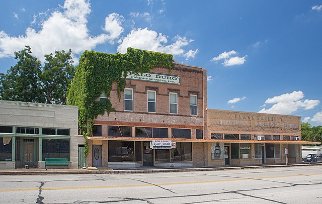 Haus and Hues in Wallis, Texas