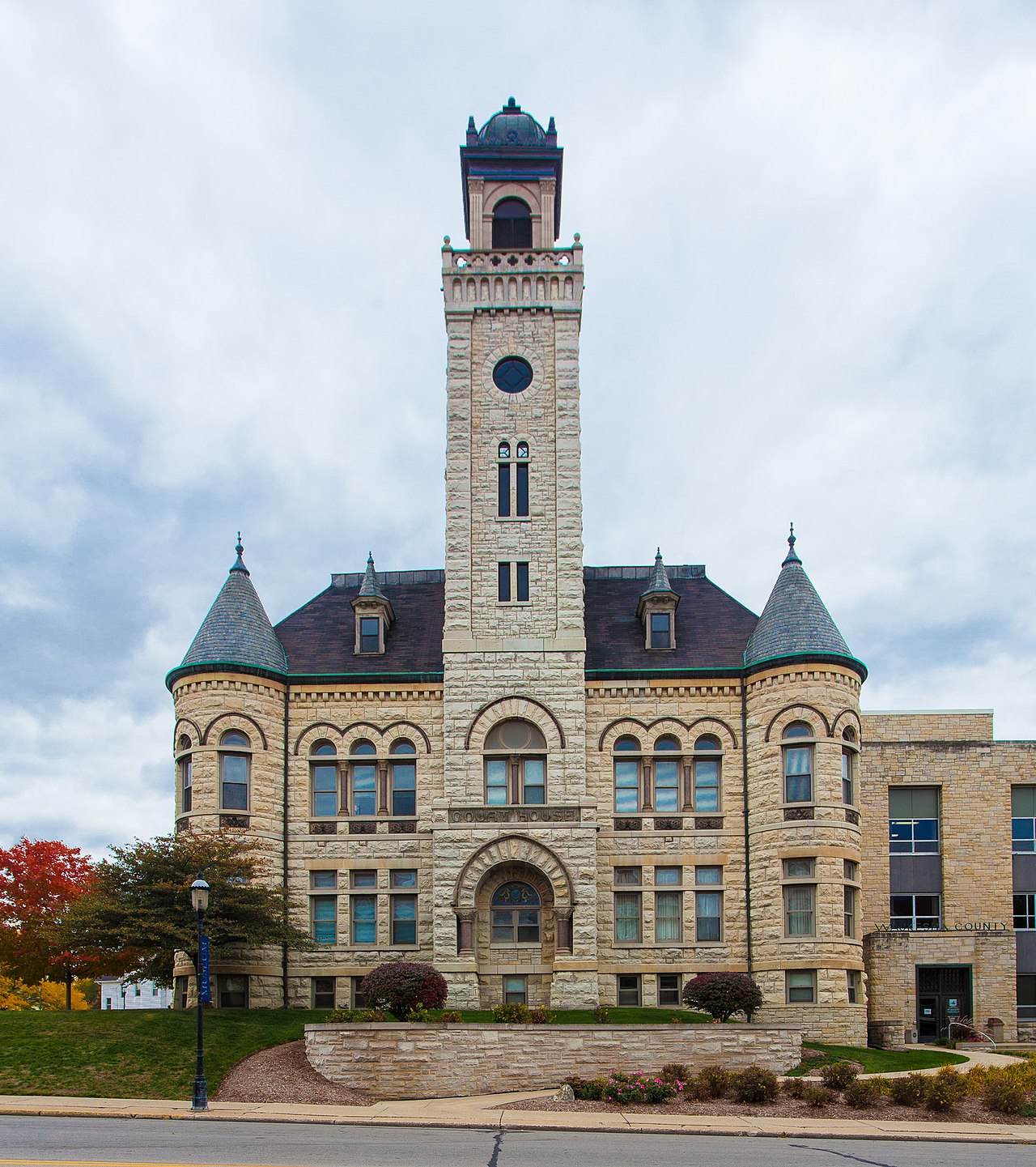 Haus and Hues in Waukesha, Wisconsin