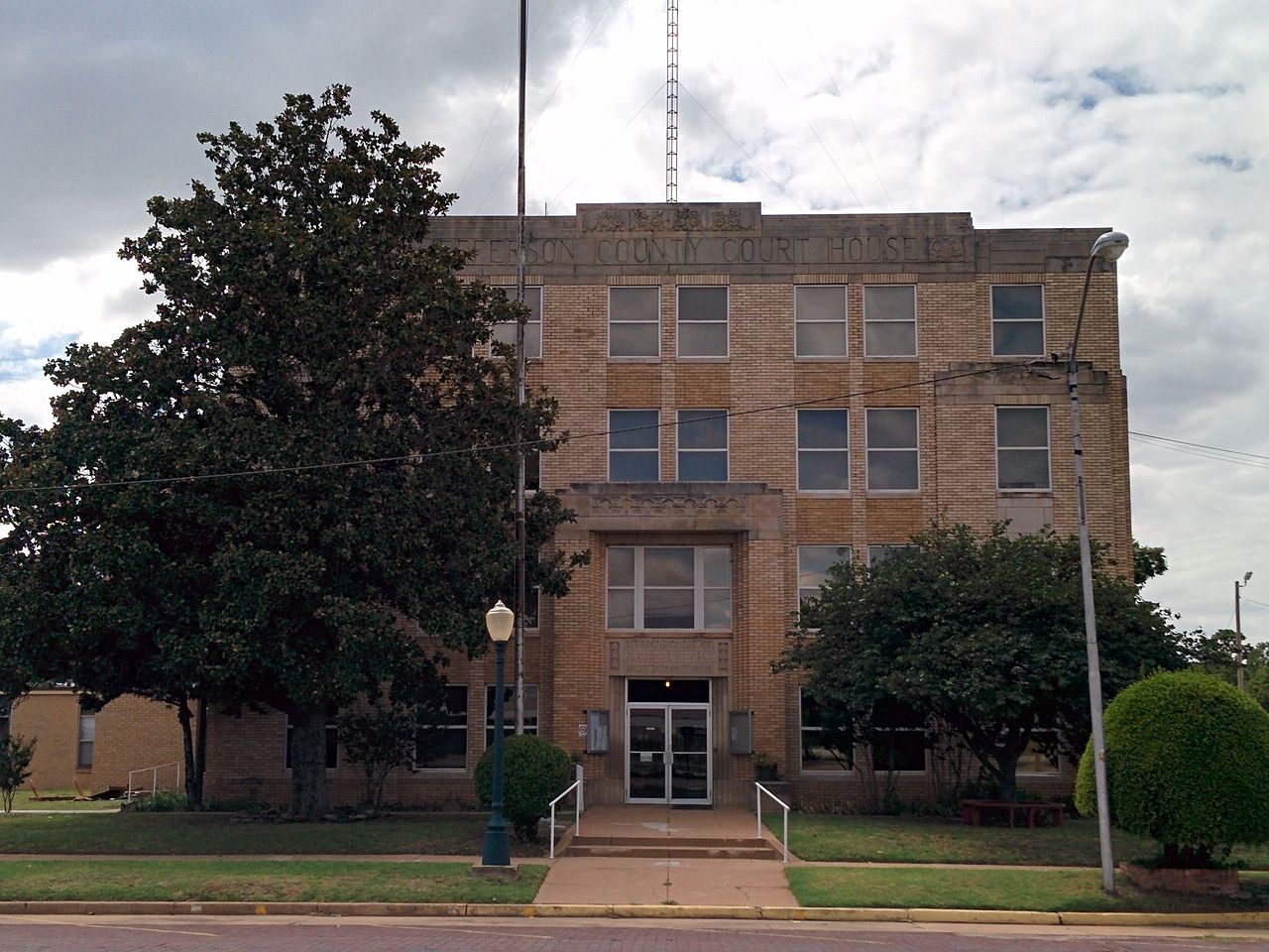 Haus and Hues in Waurika, Oklahoma