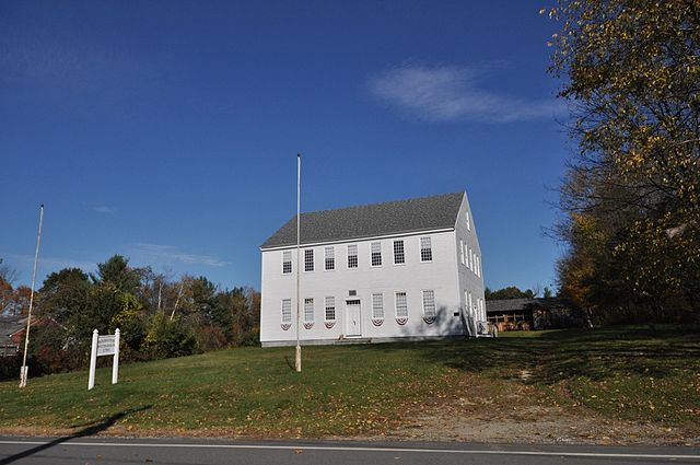 Haus and Hues in Webster, New Hampshire