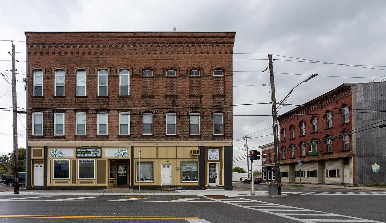 Haus and Hues in Weedsport, New York