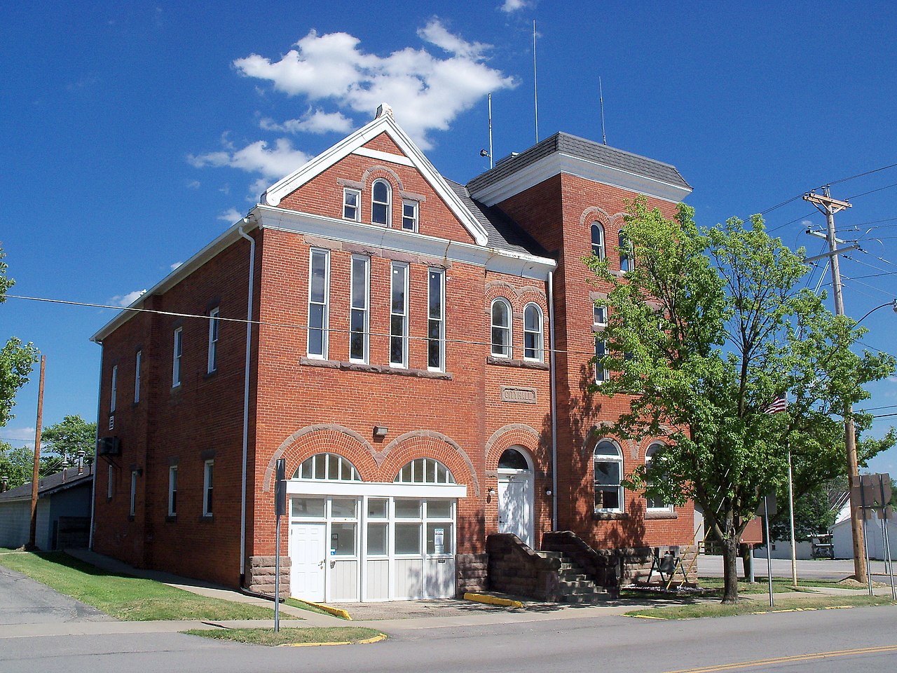 Haus and Hues in West Salem, Ohio