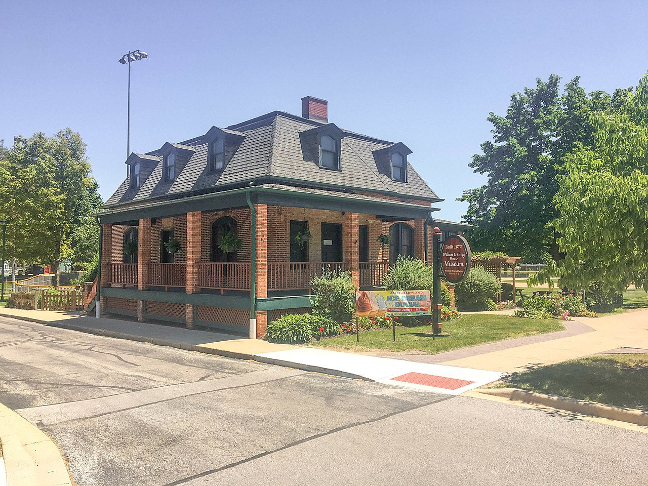 Haus and Hues in Westmont, Illinois