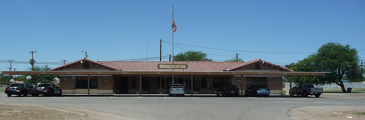 Haus and Hues in Westmorland, California