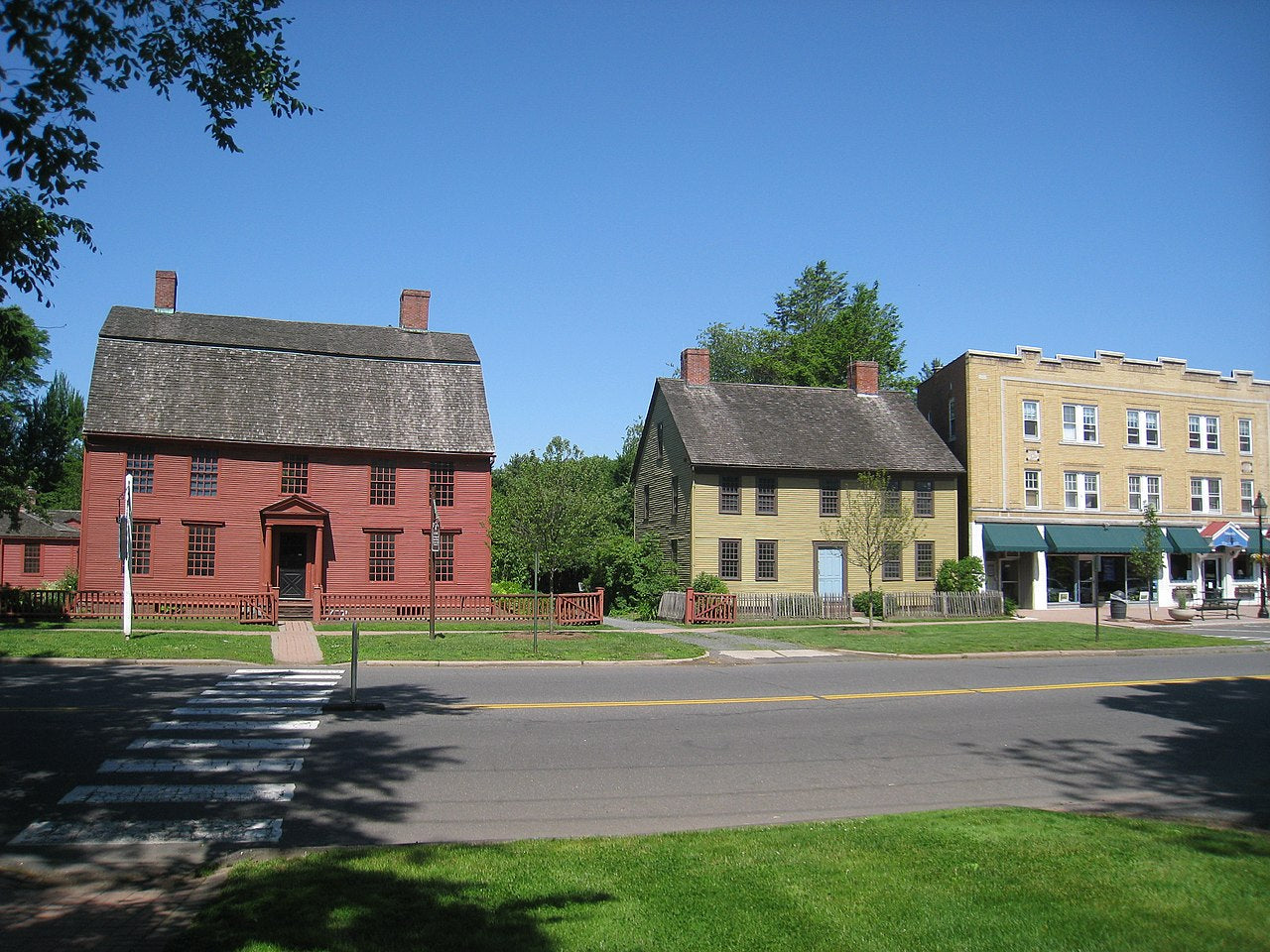 Haus and Hues in Wethersfield, Connecticut