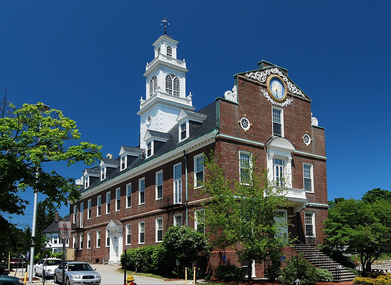 Haus and Hues in Weymouth, Massachusetts