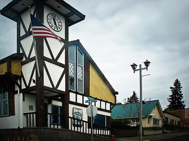 Haus and Hues in White Salmon, Washington