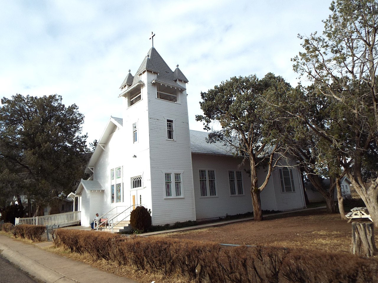 Haus and Hues in Whiteriver, Arizona