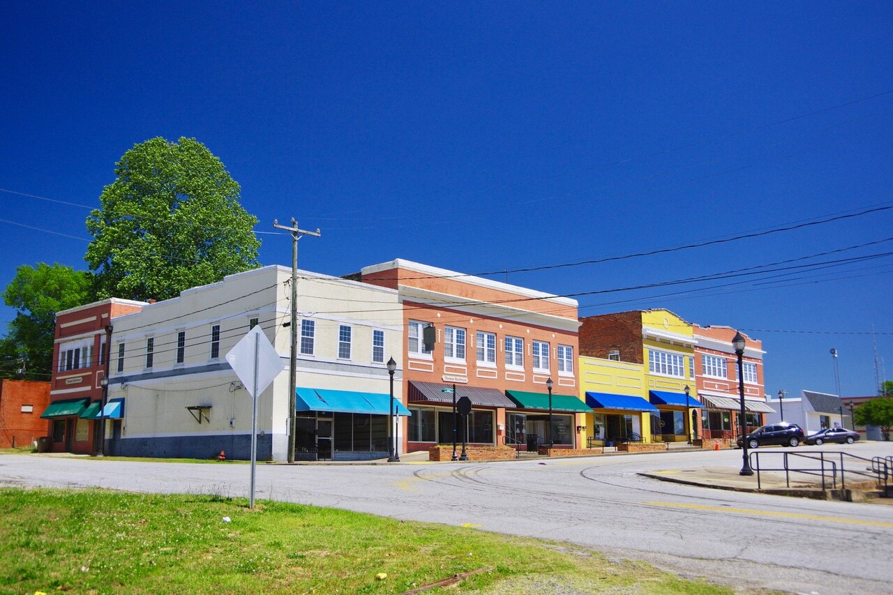 Haus and Hues in Whitmire, South Carolina