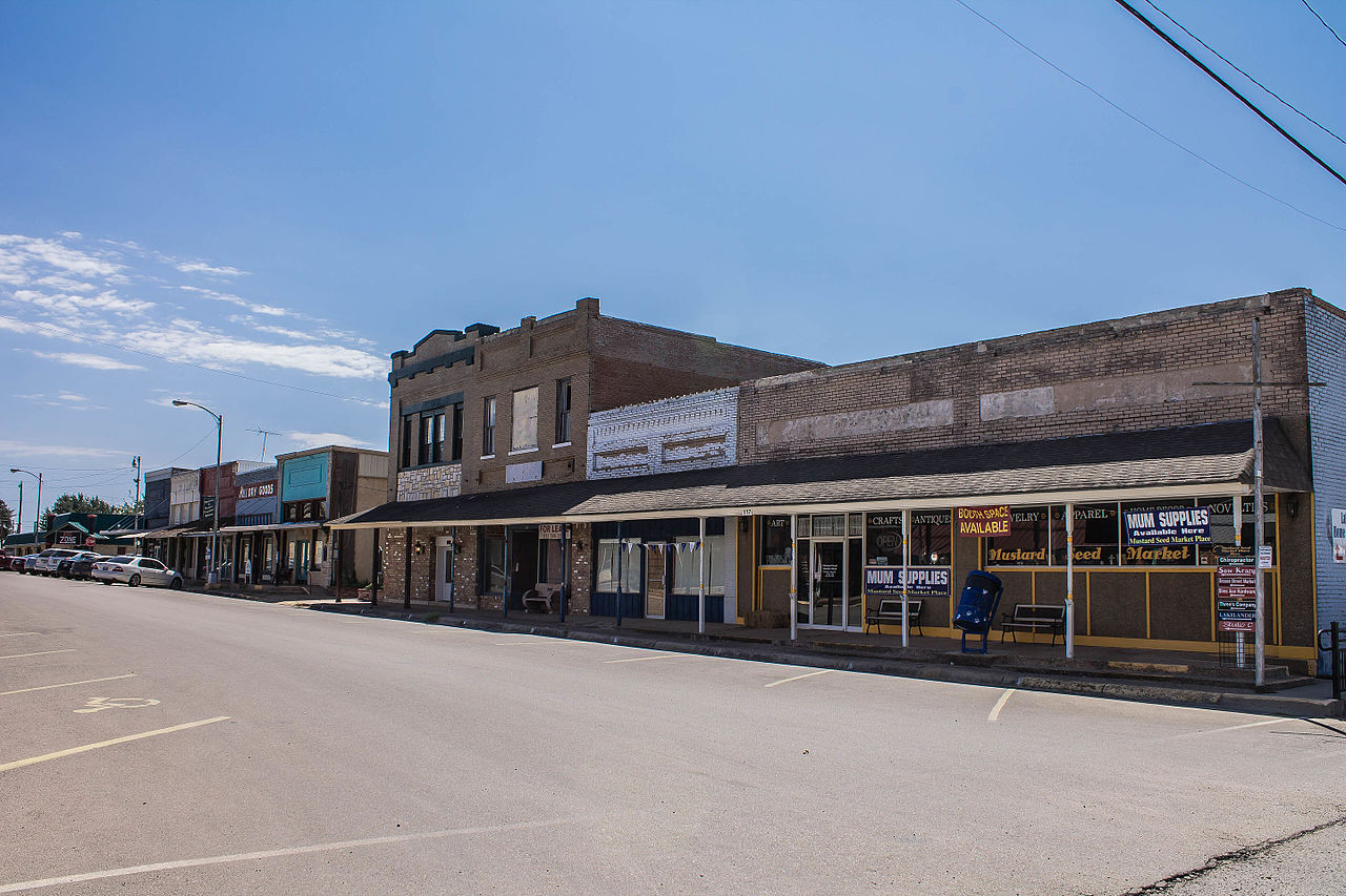 Haus and Hues in Whitney, Texas