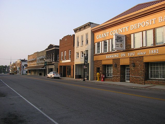 Haus and Hues in Williamstown, Kentucky