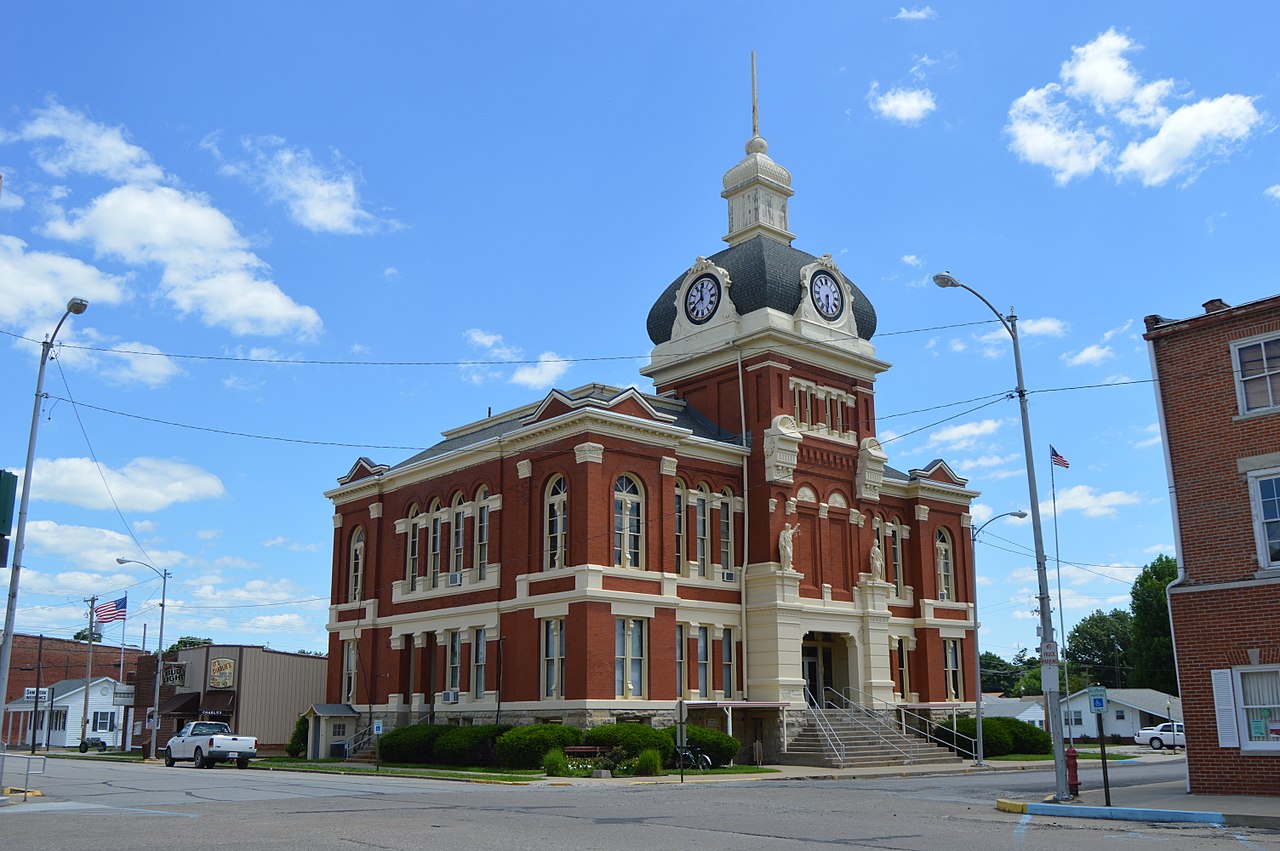 Haus and Hues in Winchester, Illinois