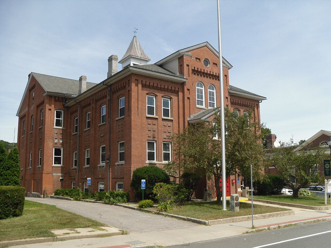 Haus and Hues in Winchester Center, Connecticut