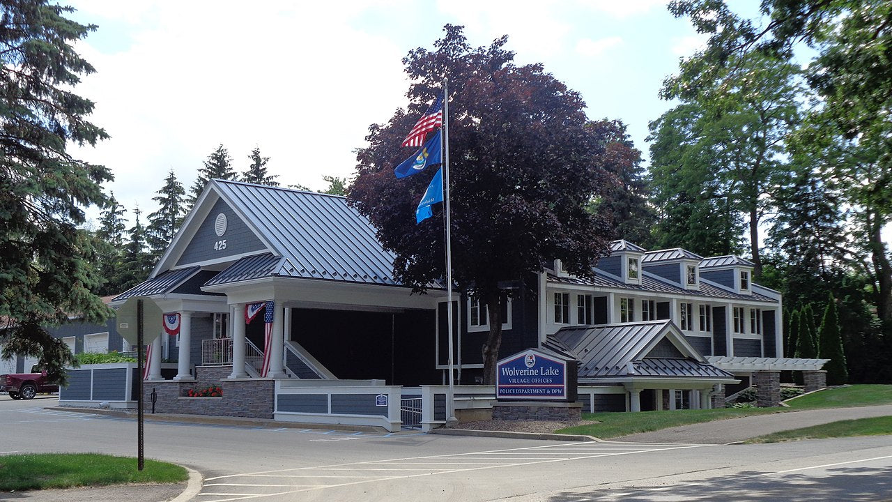 Haus and Hues in Wolverine Lake, Michigan