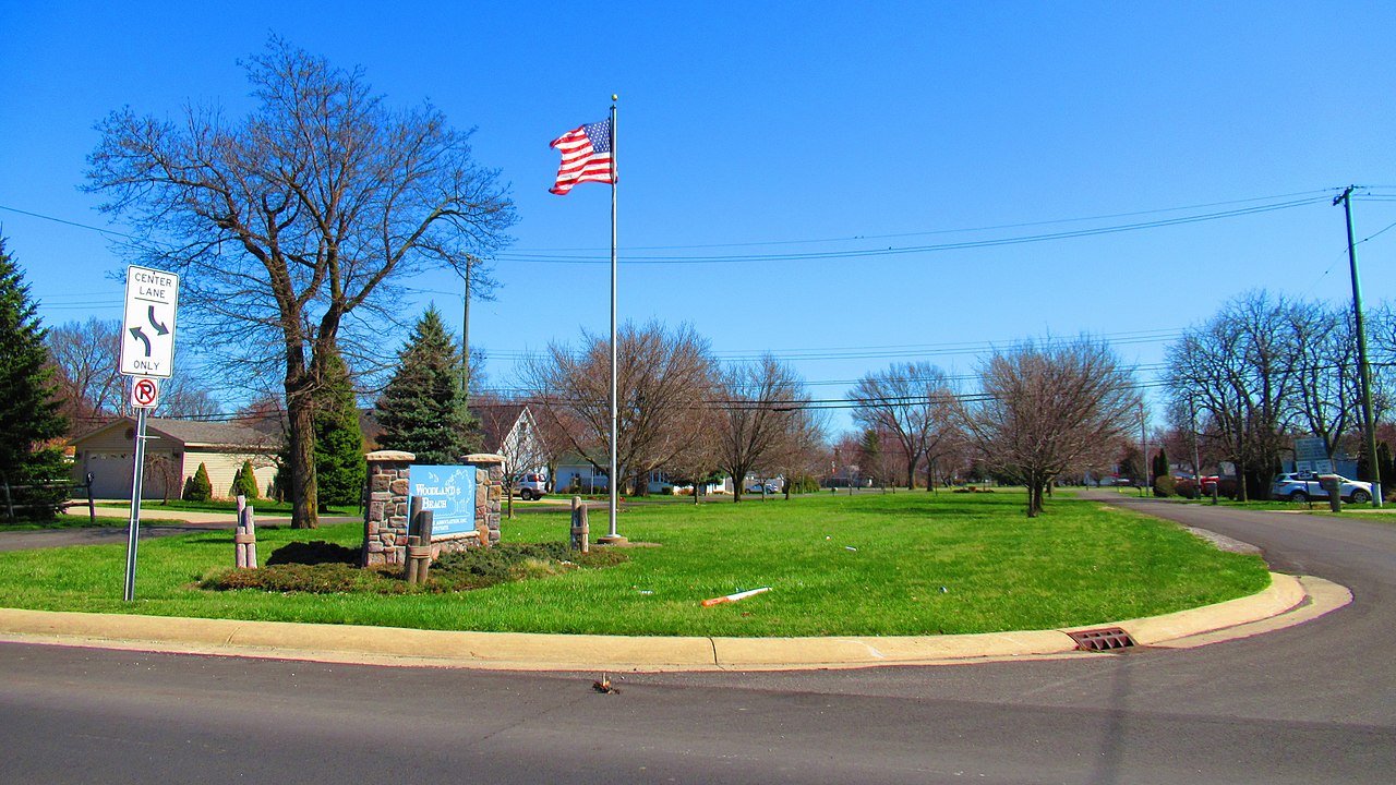 Haus and Hues in Woodland Beach, Michigan