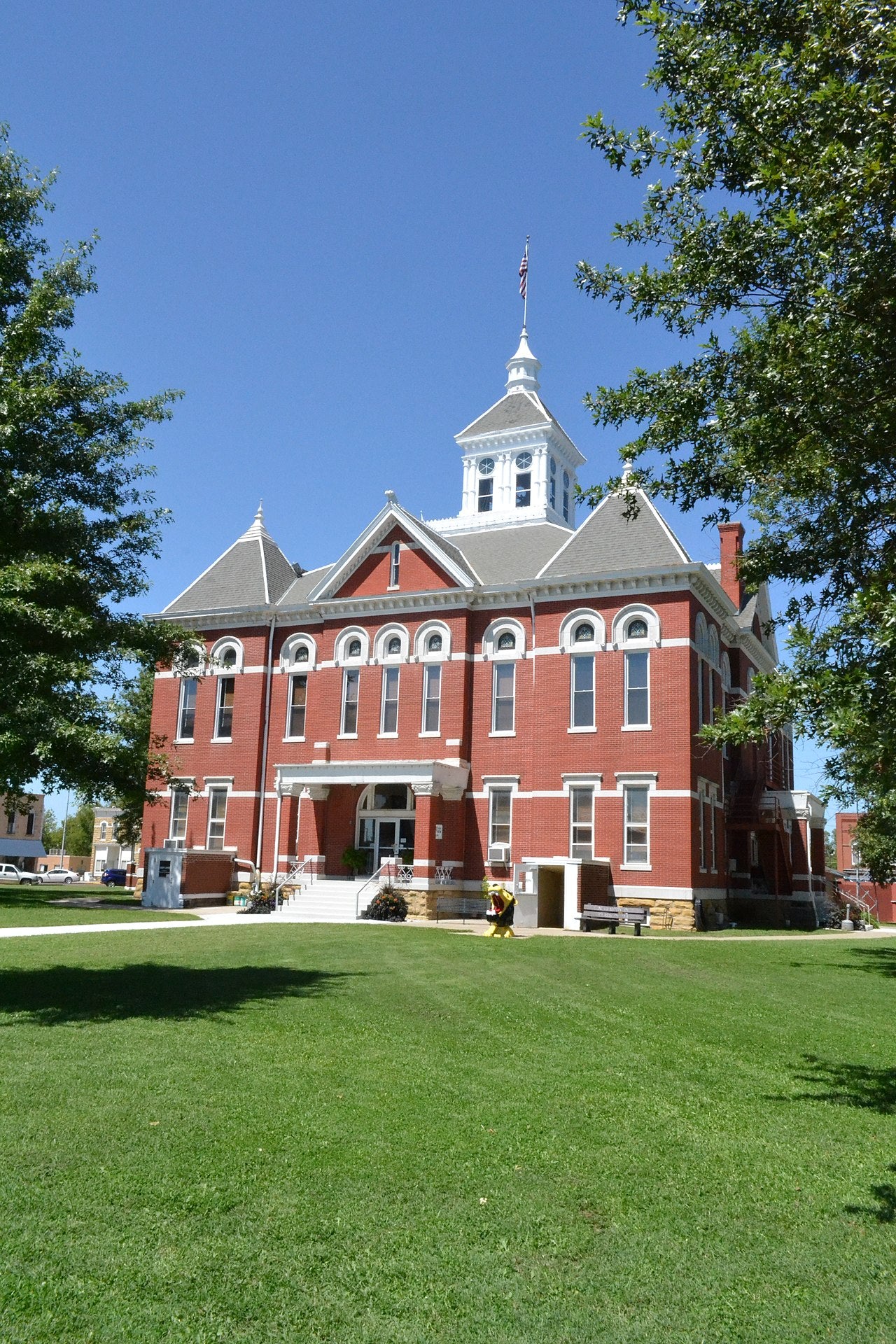 Haus and Hues in Yates Center, Kansas