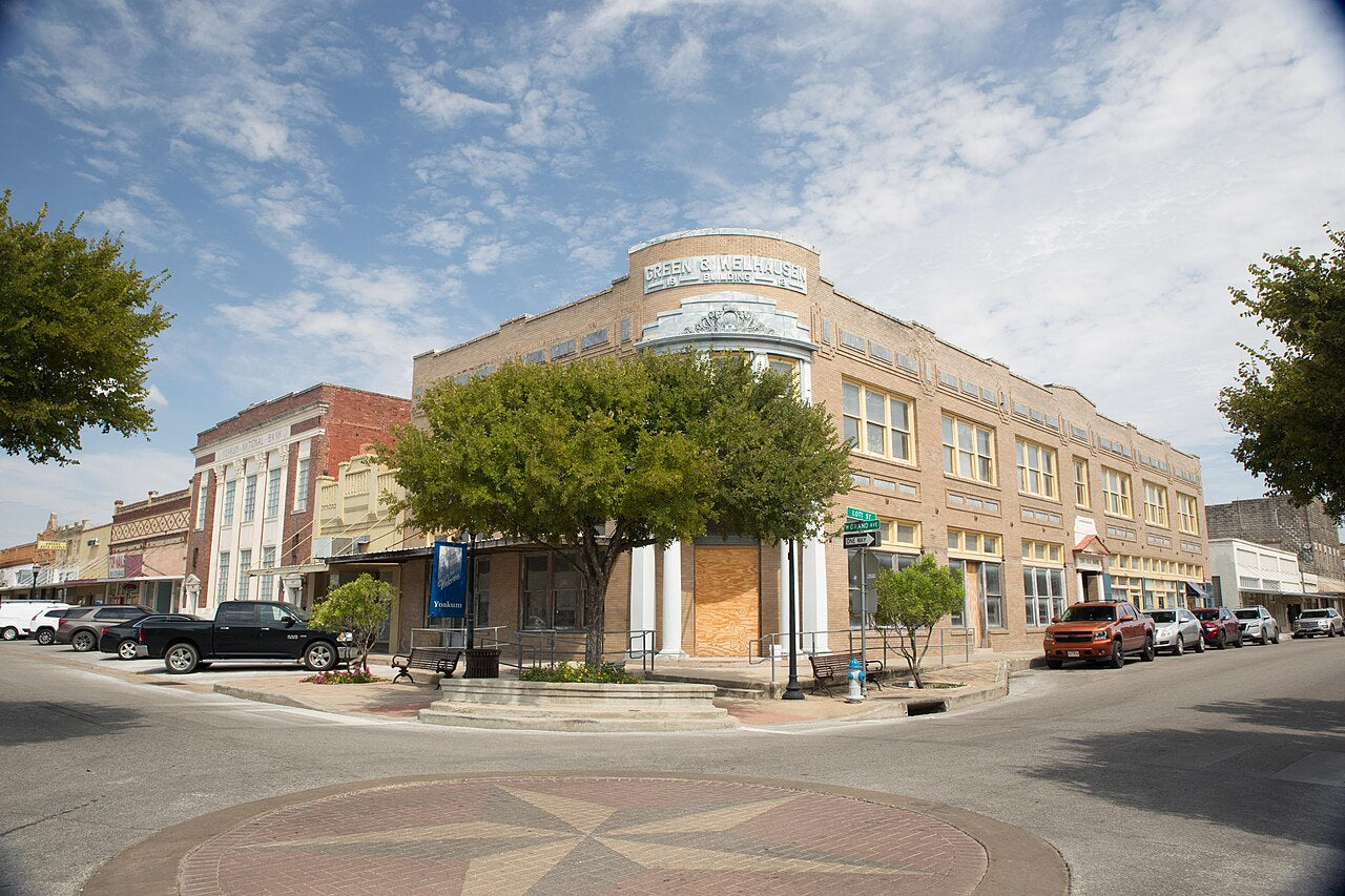 Haus and Hues in Yoakum, Texas