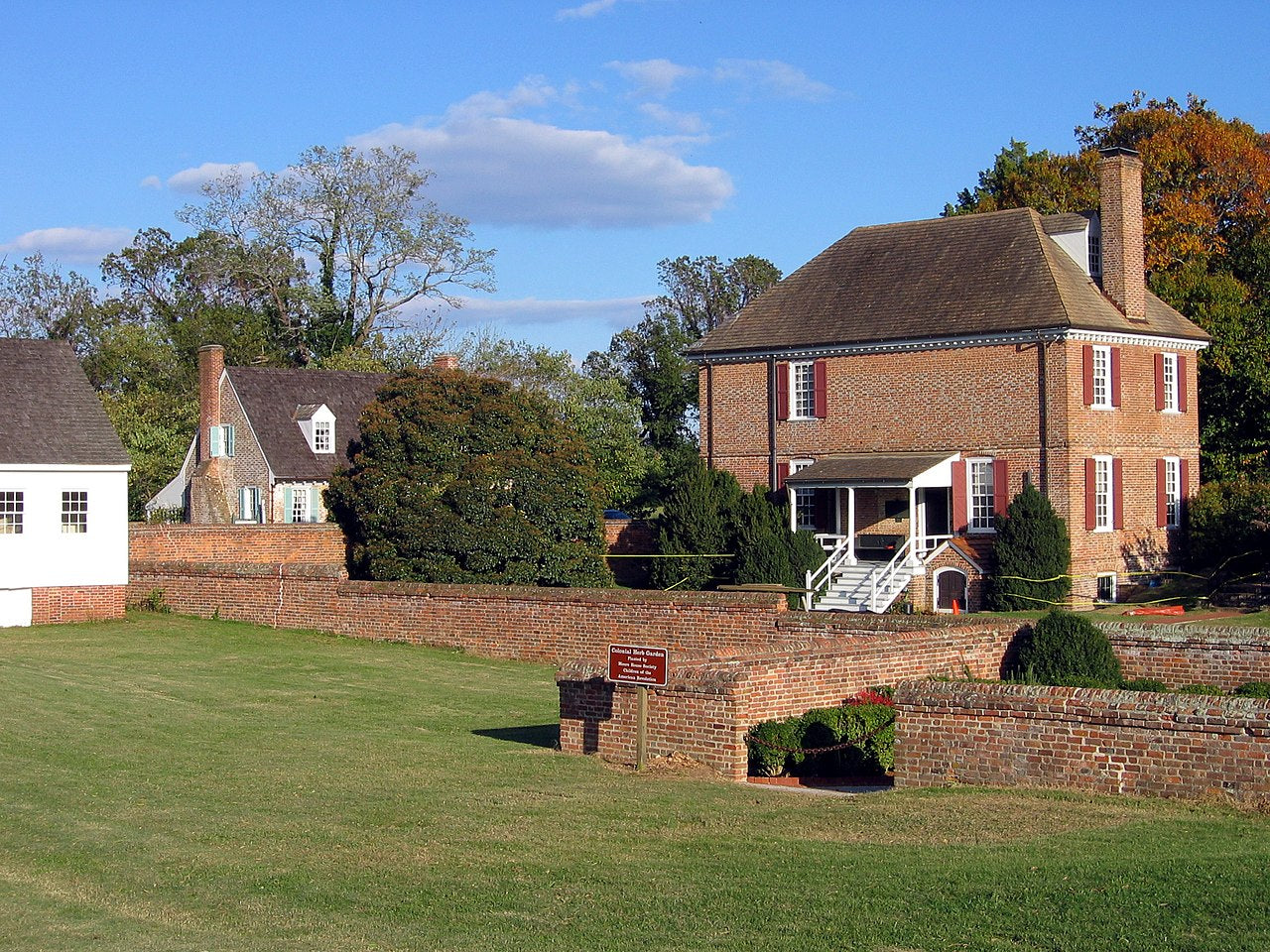 Haus and Hues in Yorktown, Virginia